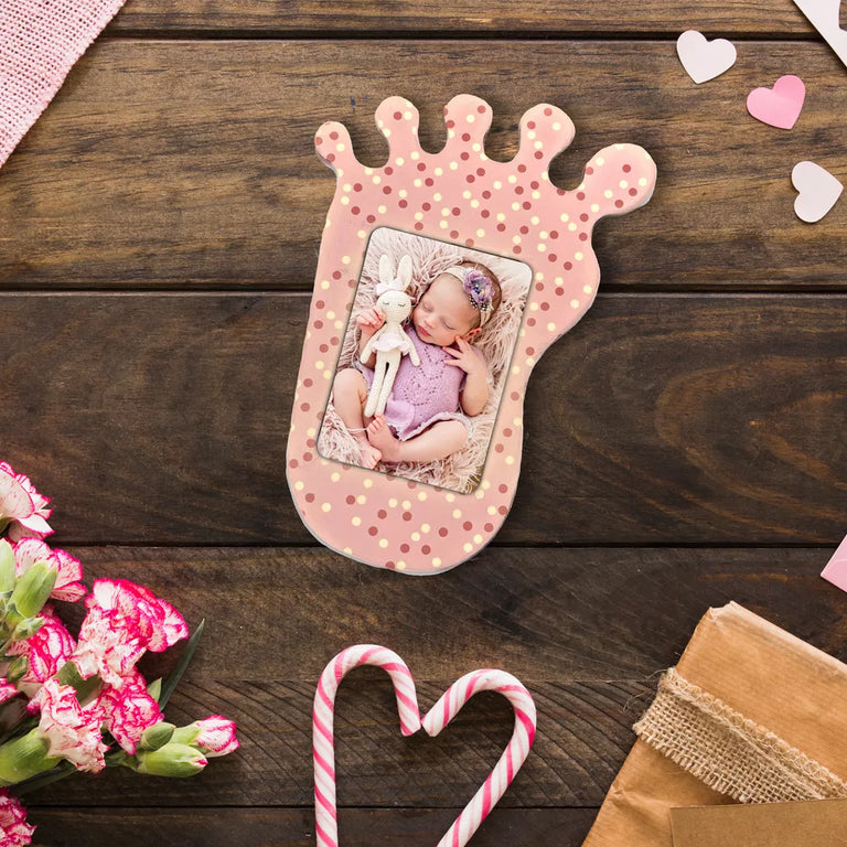 Magnet personalizat cu poza - Picior bebe roz