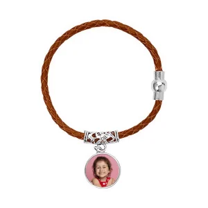 Bratara din piele maro personalizata cu poza